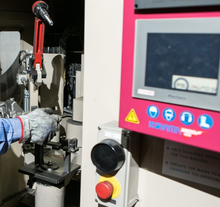Tecnologie unità produttive reparto sbavatura